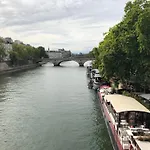 Le Louvre - Montorgeuil Residence Hotel